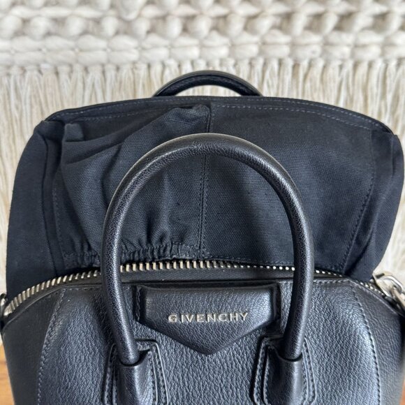 Givenchy Antigona Mini Top Handle Bag In Black Grained Leather Silver Hardware - Picture 13 of 17